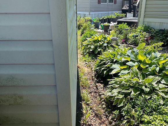 2nd image of 46 S Paula St