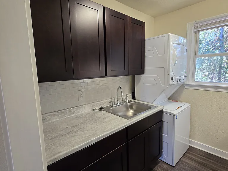 1517 Halifax St #15 — Photo 10