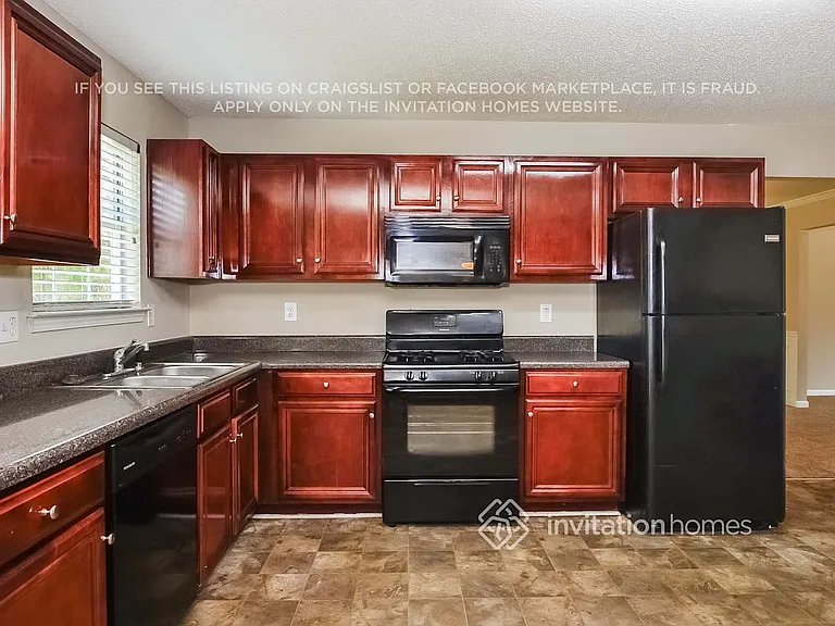 5565 Platte Dr — Photo 6