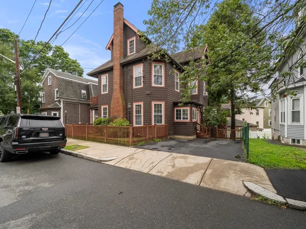 16-18 Kernwood St, Malden, MA 02148