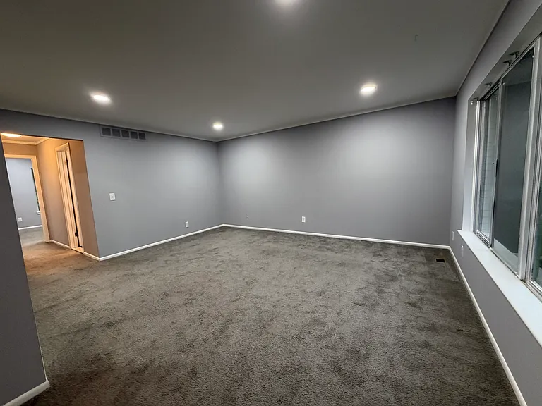 28096 Universal Dr — Photo 6