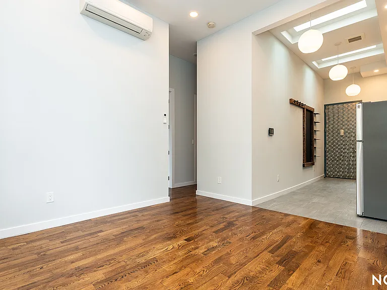 1628 Summerfield St #2B — Photo 8