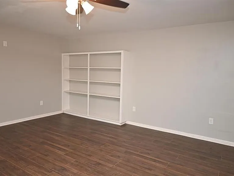 721 Maple Ave — Photo 4