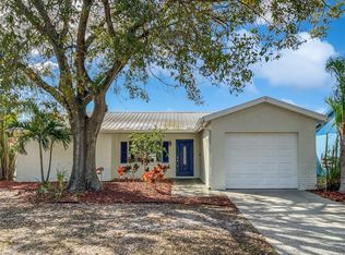 1105 Pine Ridge Cir W, Brandon, FL 33511