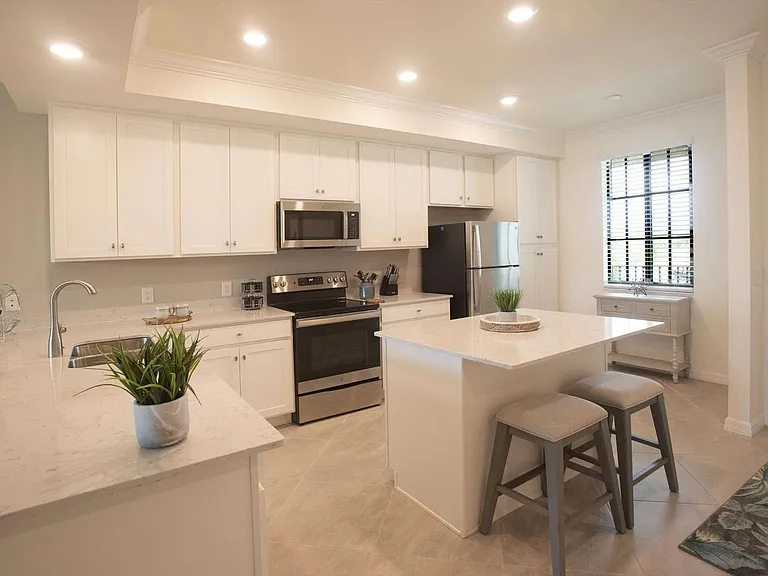 17626 Gawthrop Dr #205 — Photo 9