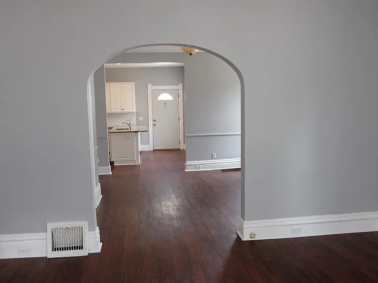512 West 31st Street - 512 — Photo 8