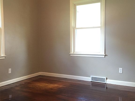 5th image of 6541 Emmet St