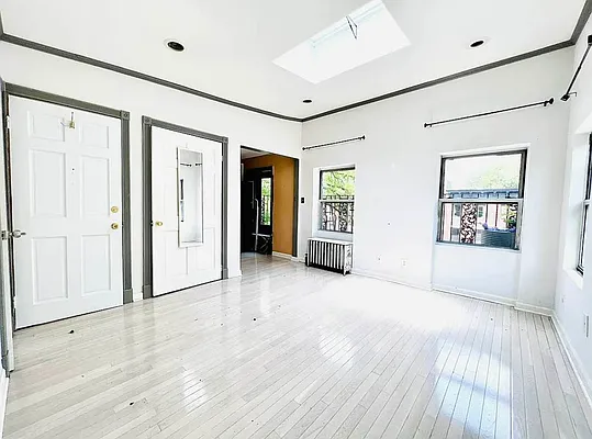 Rented by null | media 1