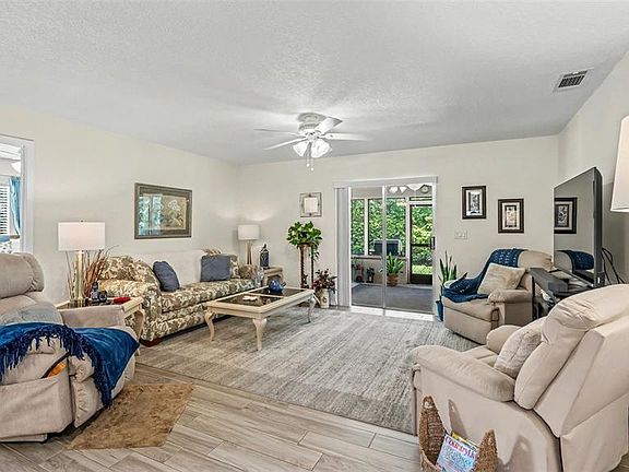 3rd image of 308 HIGH VIEW LANE