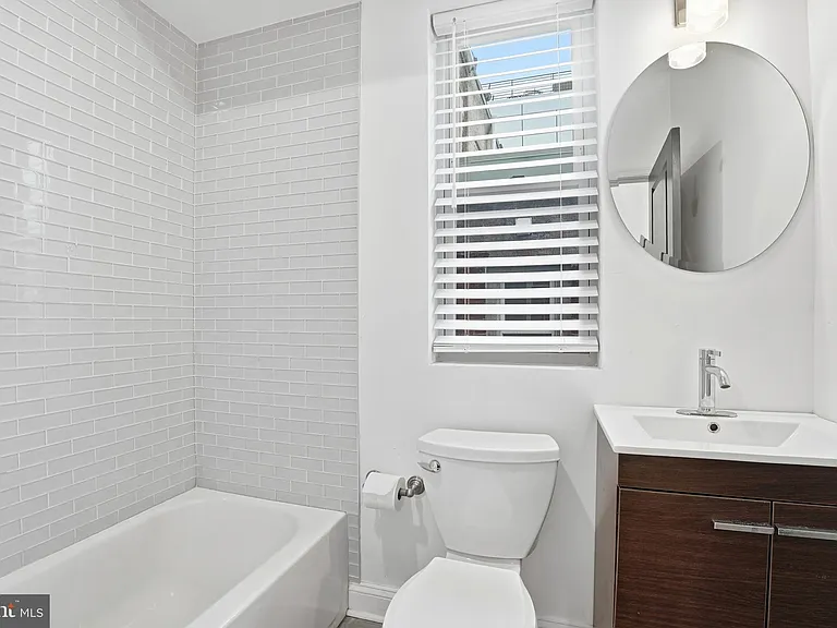 1807 Wylie St — Photo 15