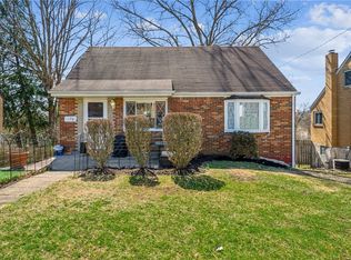 130 Ange Dr, Pittsburgh, PA 15235