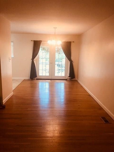 2nd image of 2436 Timberly Dr SE