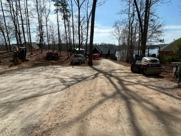 68 Cardinal Hts, Dadeville, AL 36853