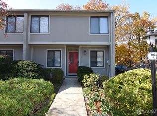 1 Irongate Woodbrdge Ave, Metuchen, NJ 08840