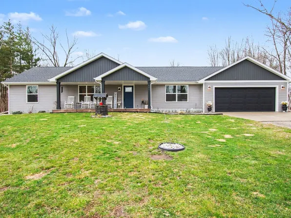 1641 Kaiser Tower Rd, Pinconning, MI 48650