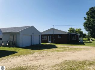 10301 Puffer Rd SW, Fife Lake, MI 49633