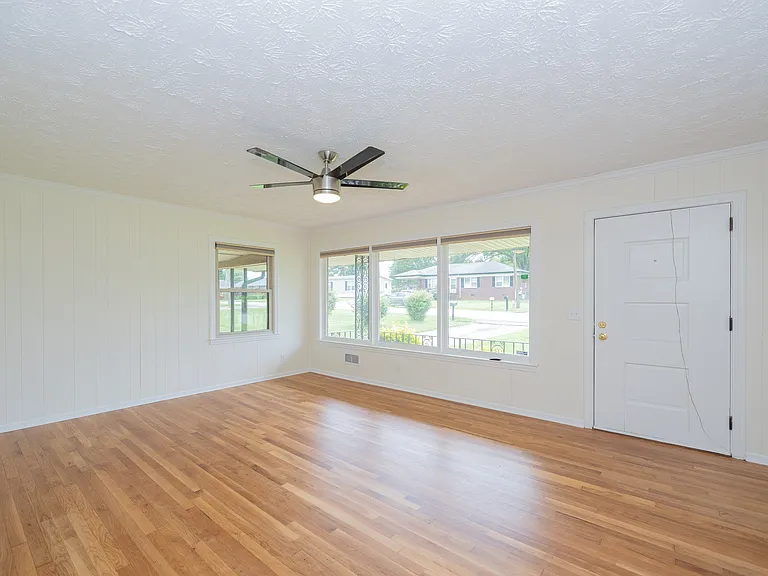 10 Templewood Dr — Photo 10