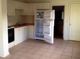 453 Main St, Sturbridge, MA 01518