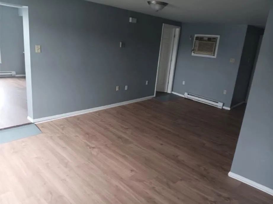 1200 Main St Floor 1 photo 1