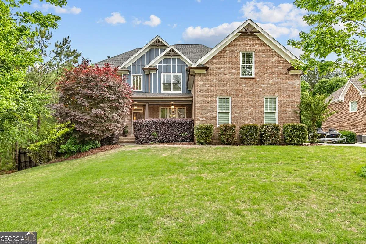 1985 Chapel Estates Ln photo 1