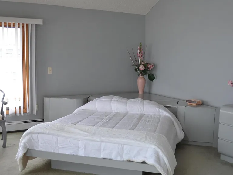 106 Oceanfront — Photo 30