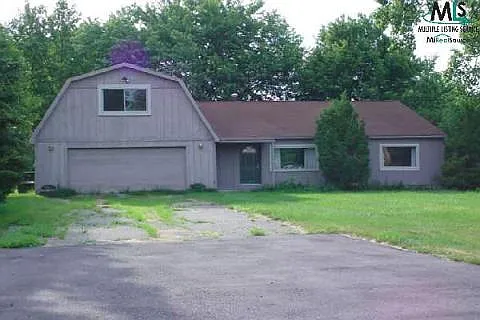 874 Minnesota Dr photo 1