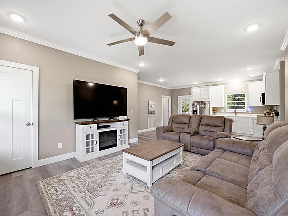 5th image of 144 Union Hill Ln