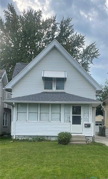 1st image of 3521 Hazelhurst Ave