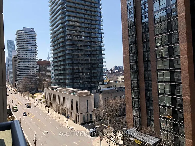 1121 Bay St #701 — Photo 20