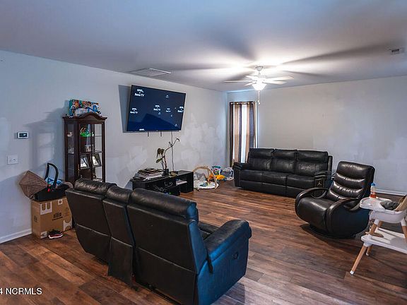 4th image of 4148 Pegasus Parkway