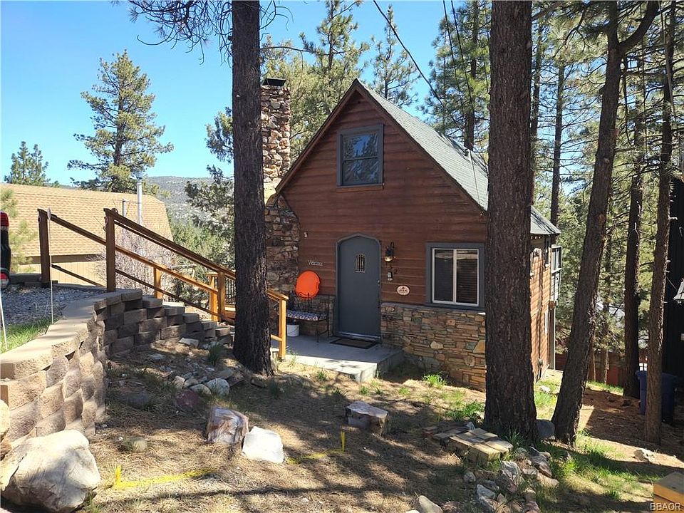 1st image of 132 S Winding Ln