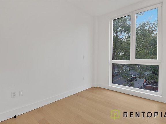 3rd image of 420 Tompkins Ave #518