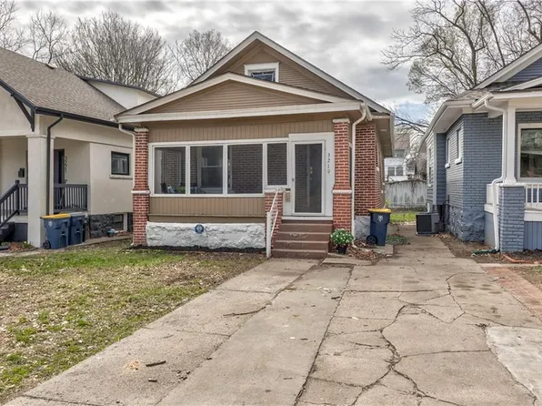 3219 E 28th St, Kansas City, MO 64128