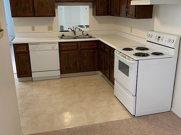 4th image of 458 N 26th Pl Unit 9
