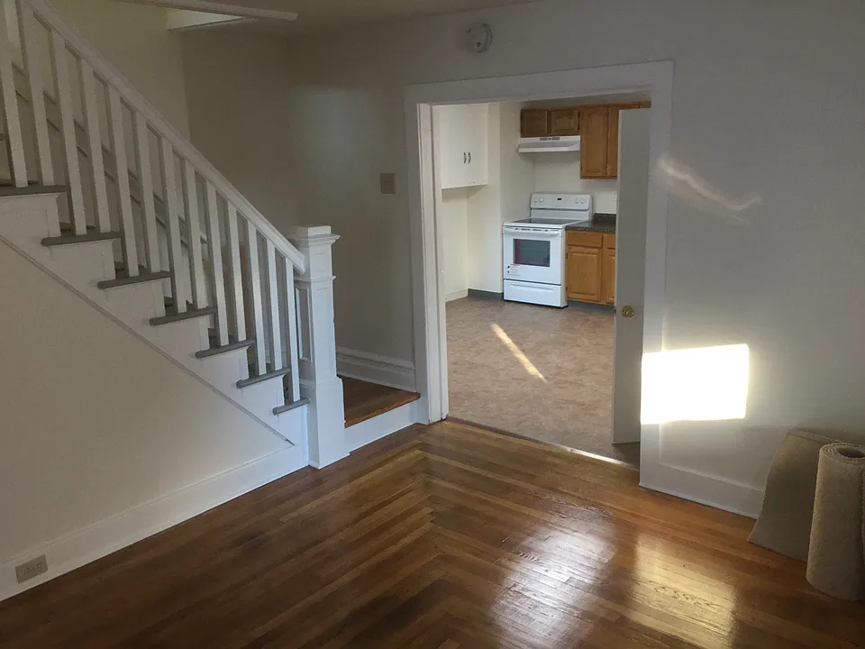 431 Race St