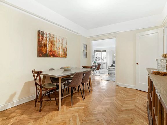 3rd image of 180 Cabrini Blvd APT 36