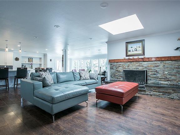 5th image of 13525 Sprucewood Dr