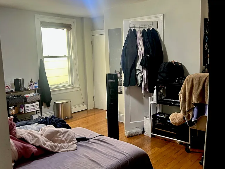 17 Beach St #1 — Photo 3