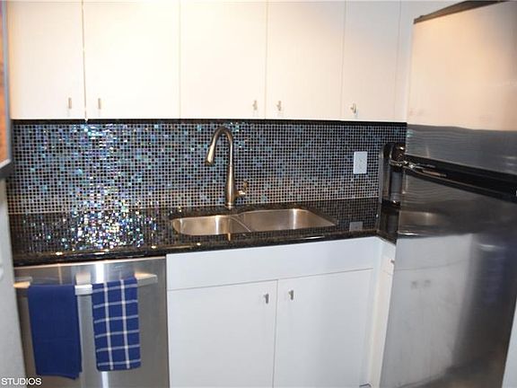 4th image of 880 Mandalay Ave APT N803