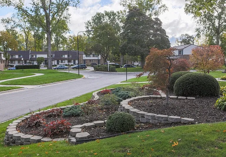Forest Glen Townhomes — Photo 22
