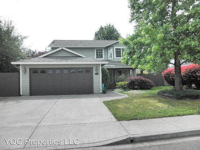 1st image of 1208 NE 166th Ave