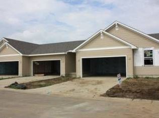 10155 N Glenstone Ct, Johnston, IA 50131