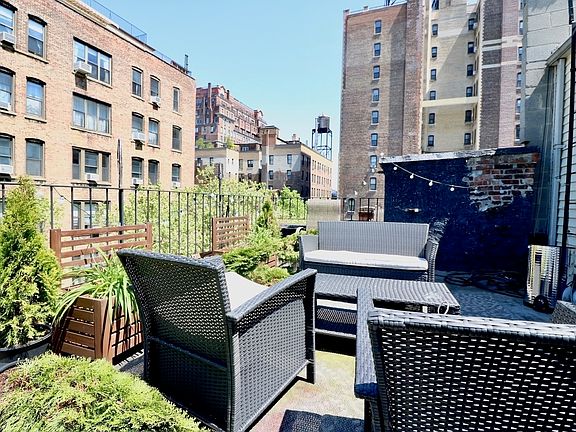 2nd image of 35 W 69th St APT 5R