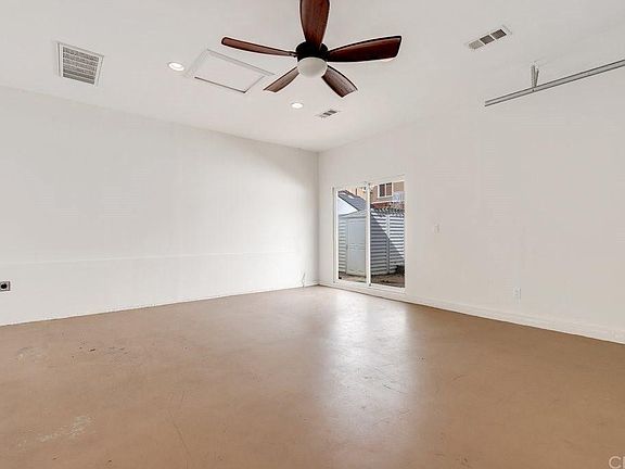 2nd image of 2700 De Forest Ave APT 1