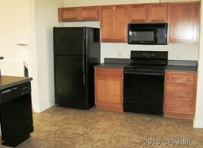 2nd image of 2200 Saddleback Dr #B