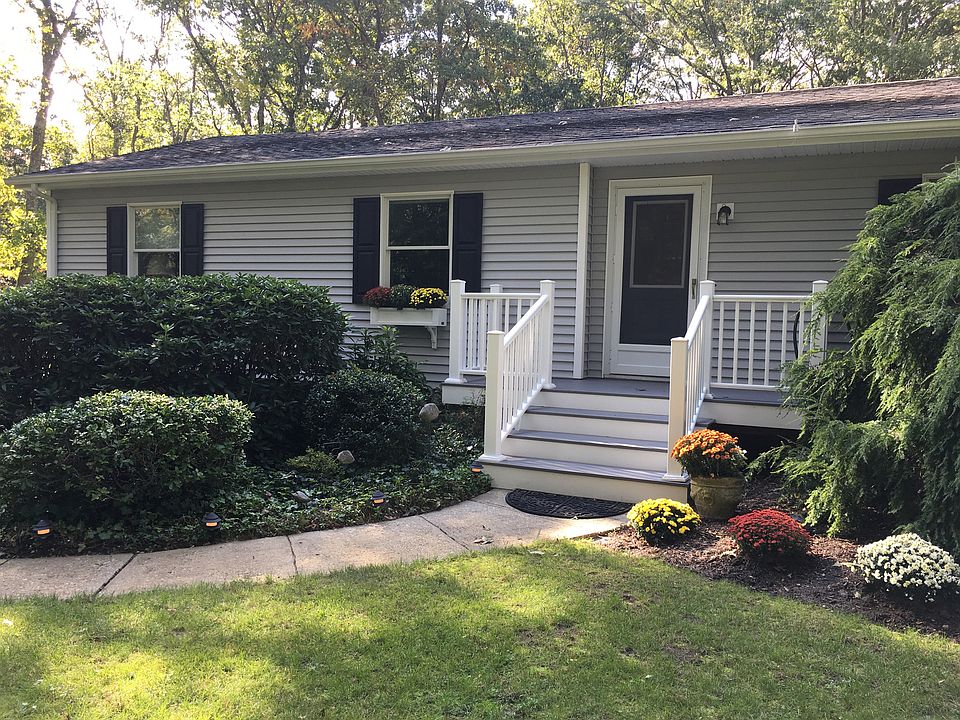 1st image of 50 Mill Pond Ln