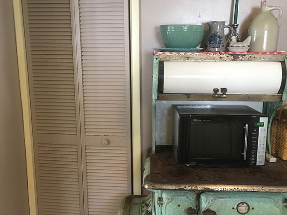 Pantry door 