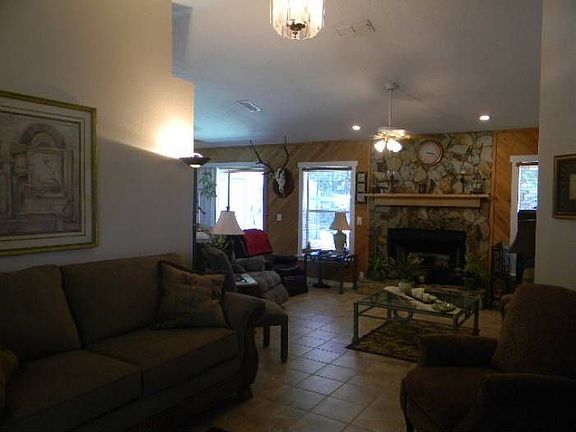 LR to family room