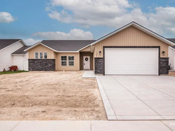 1068 Tanglewood St, Burley, ID 83318
