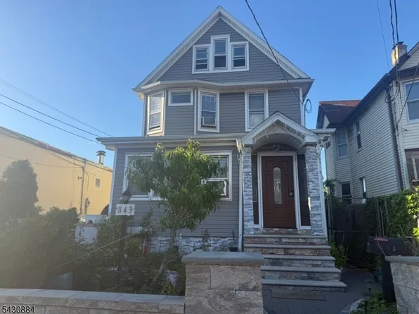 841 Summer St, Elizabeth City, NJ 07202